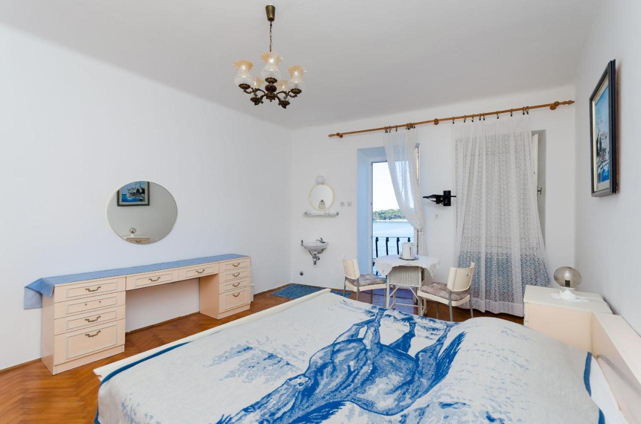 Rooms Sonja P Rab Town Luaran gambar