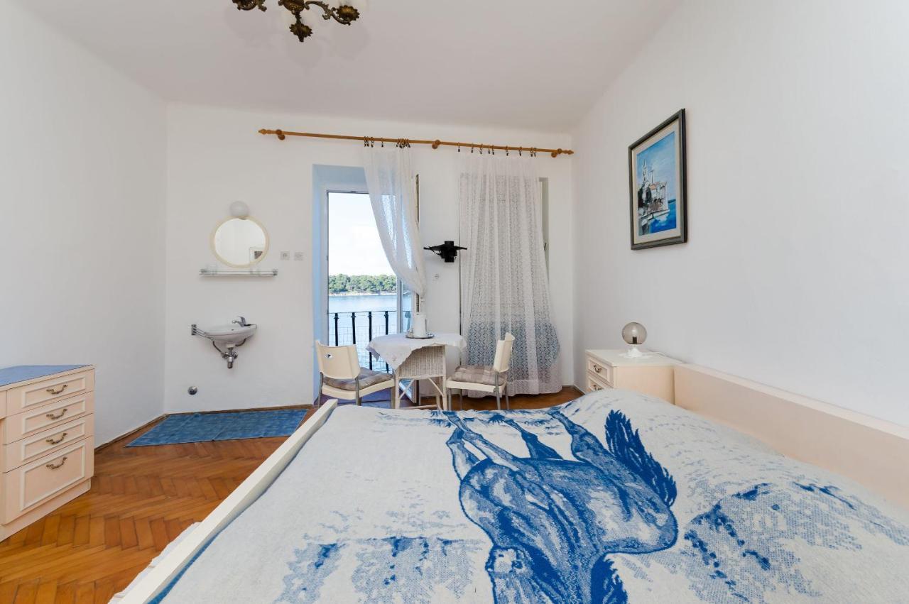 Rooms Sonja P Rab Town Luaran gambar